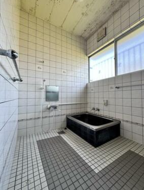北九州市 19台駐車場付中古戸建